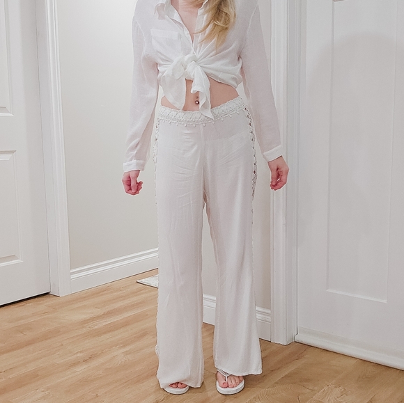 Solitaire Swim Wide Leg Lace Swimsuit Coverup Bottoms - MEDIUM - Great Condition - Picture 2 of 7